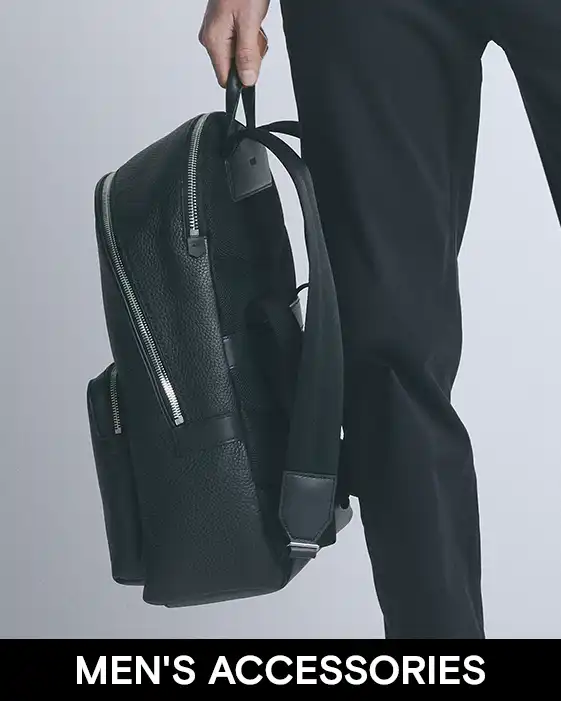 ΑΝΔΡΙΚΑ ΑΞΕΣΟΥΑΡ