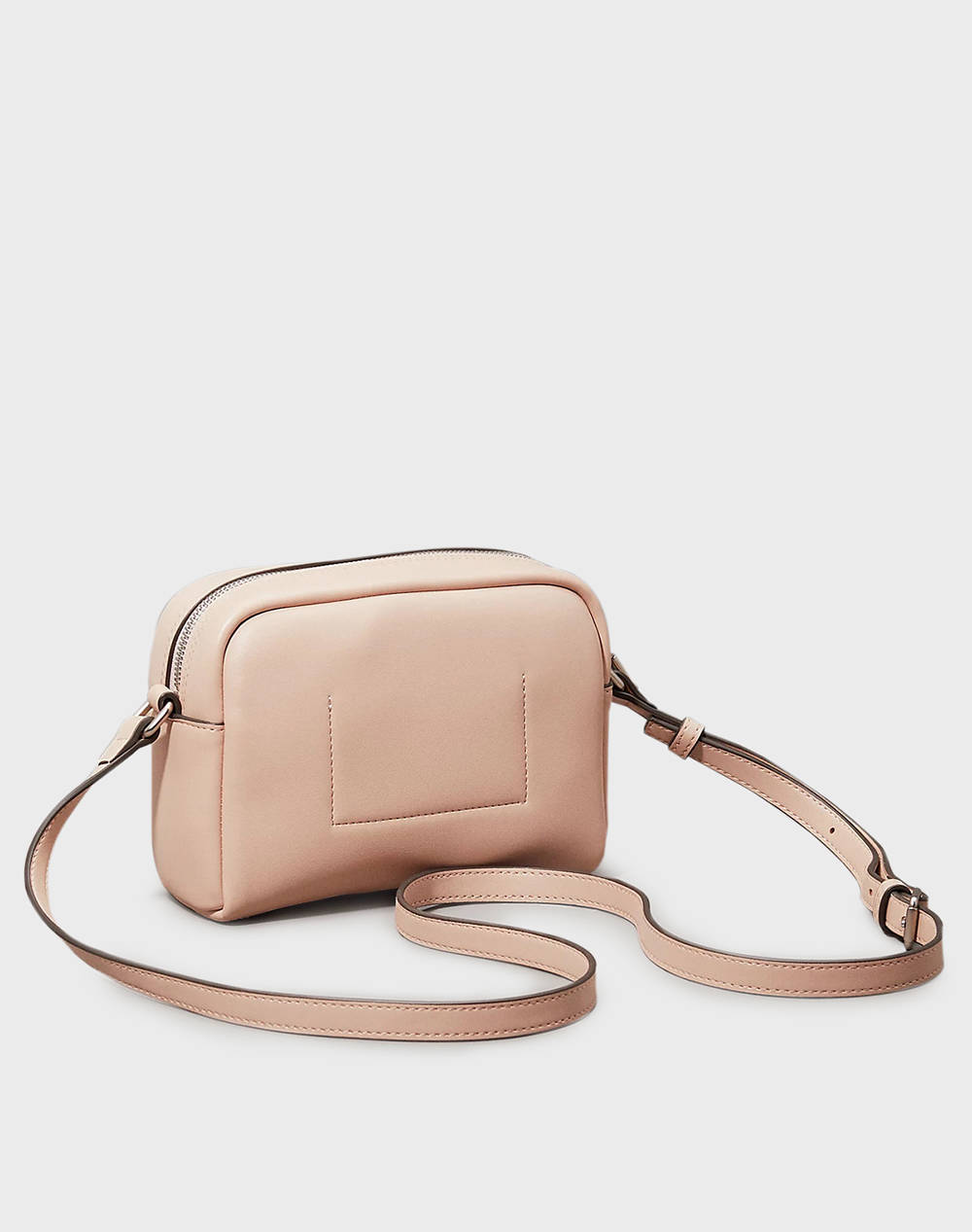 CALVIN KLEIN SCULPTED CAMERA BAG18 MONO (Dimensiuni: 13 x 18 x 7 cm.)