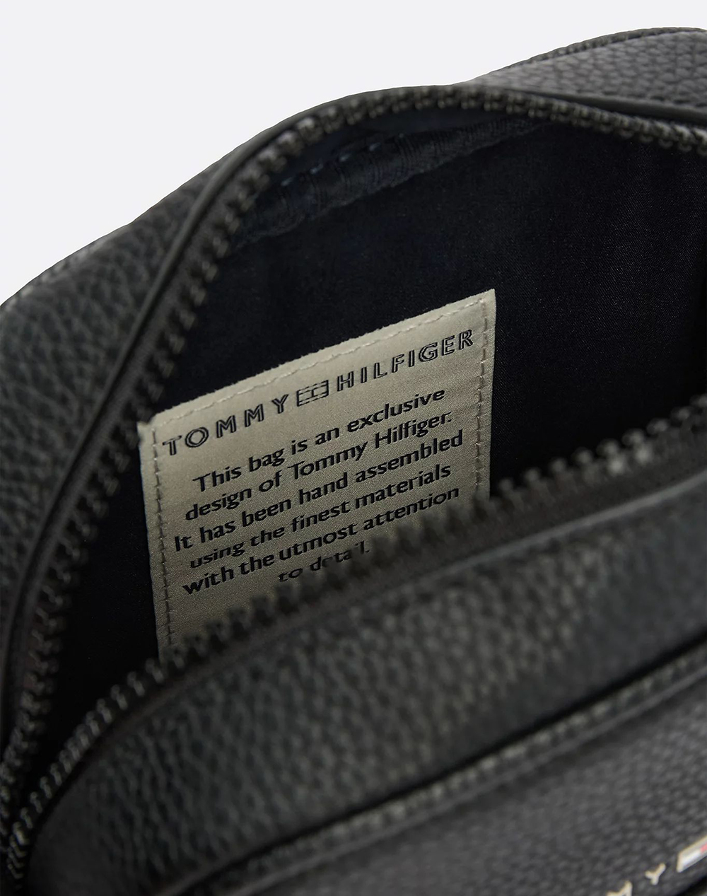 TOMMY HILFIGER JEANS ESSENTIAL PU MINI REPORTER (Dimensiuni: 17 x 6 x 21cm.)