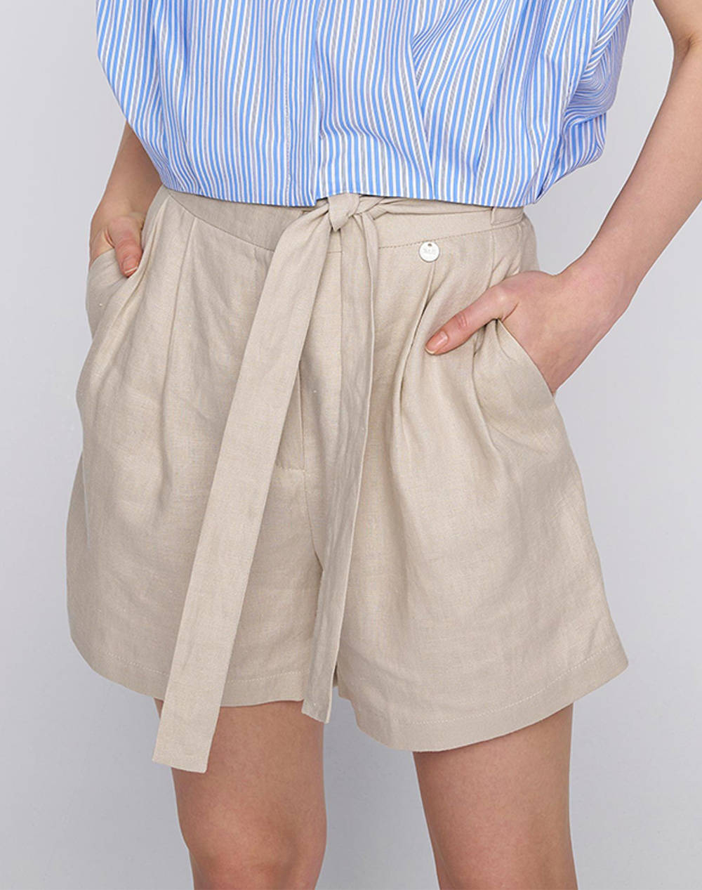 Pantaloni scurti ale