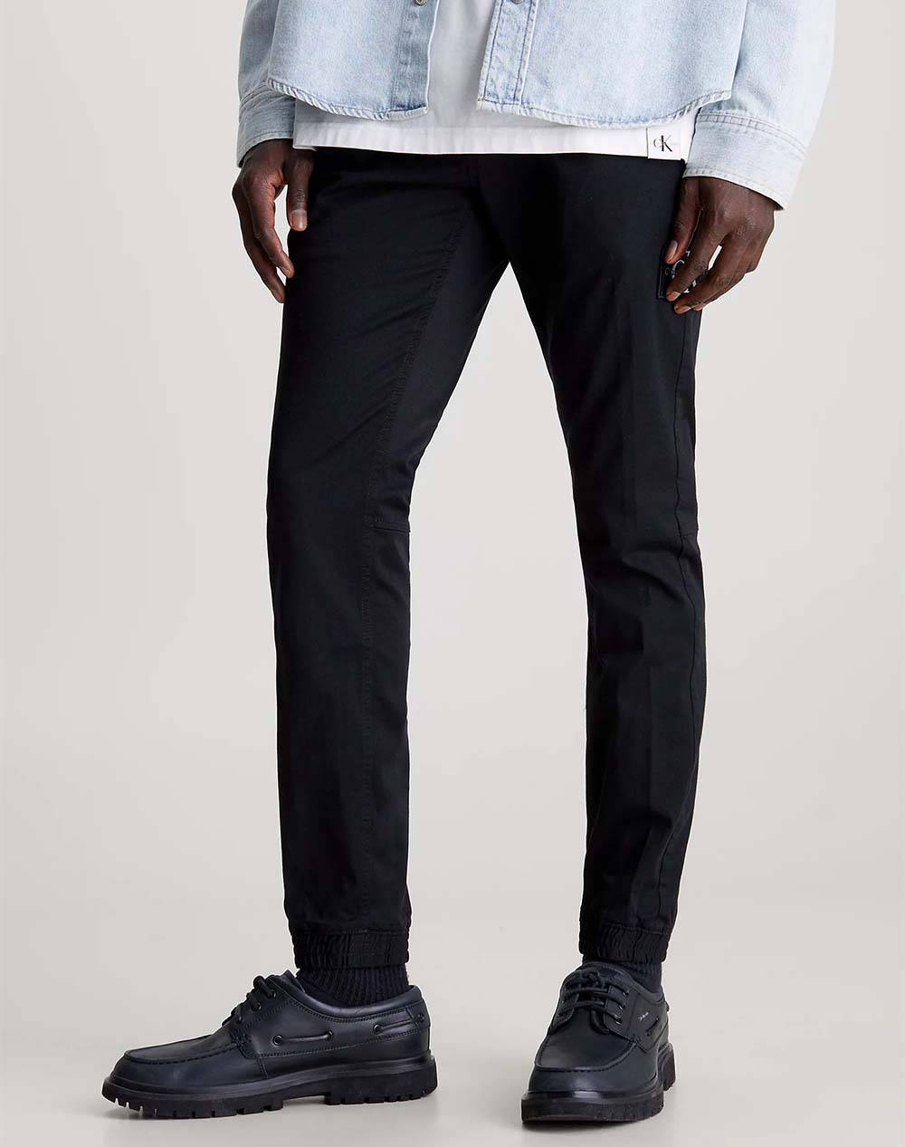 CALVIN KLEIN SKINNY MONOLOGO BADGE CHINO