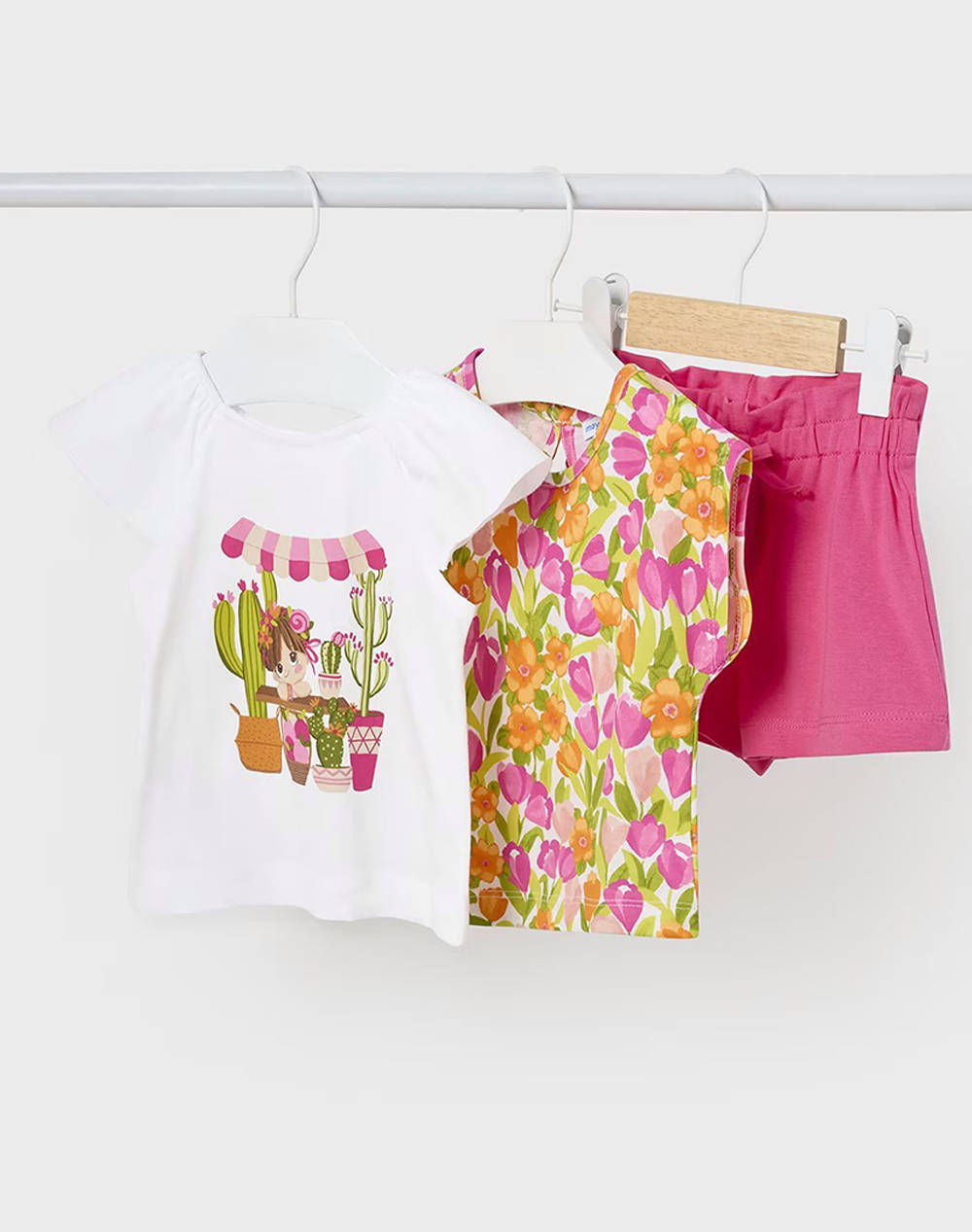Mayoral set pantaloni scurti 2 bluze