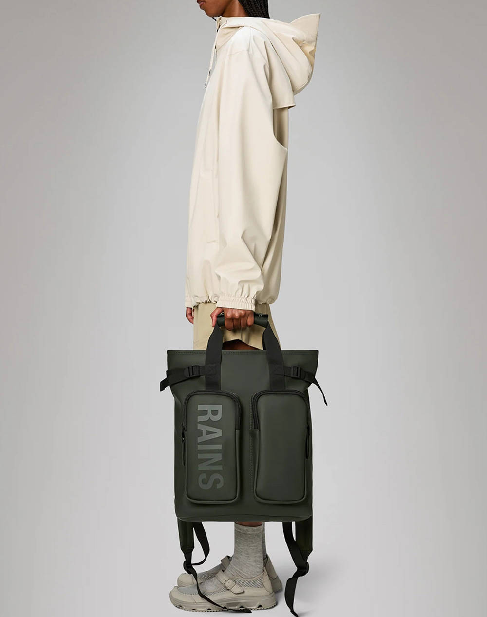 RAINS Texel Tote Backpack W3 (Dimensiuni: 32 x 43 x 12.5cm.)