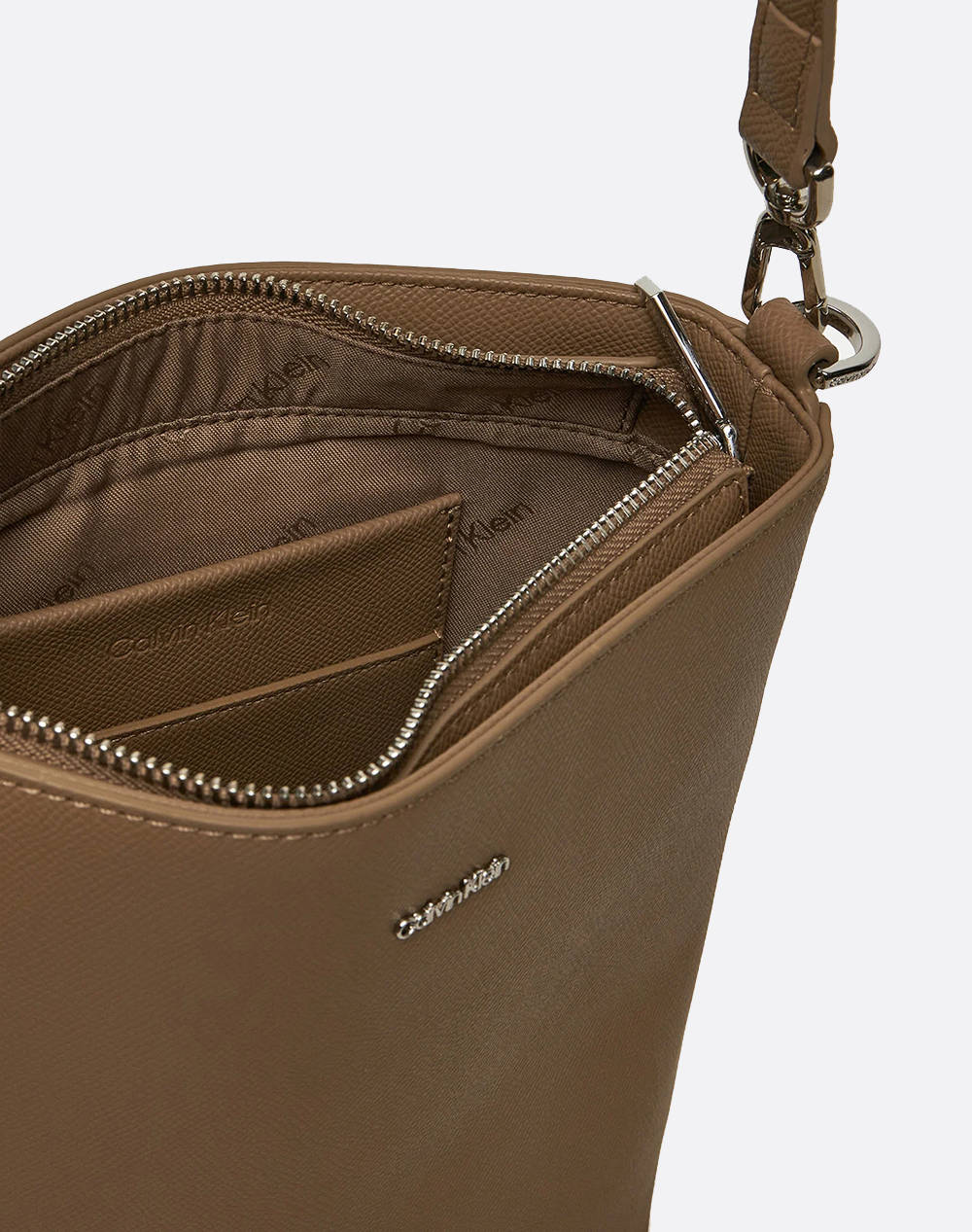 CALVIN KLEIN JEANS CK MUST SMALL BUCKET_CAVIAR (Dimensiuni: 22 x 23 x 7cm.)