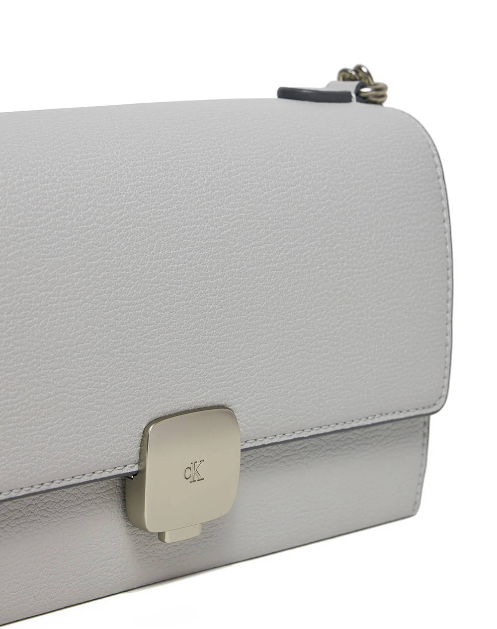 CALVIN KLEIN JEANS FORGED LOCK SMALL FLAP (Dimensiuni: 21 x 12 x 5cm.)
