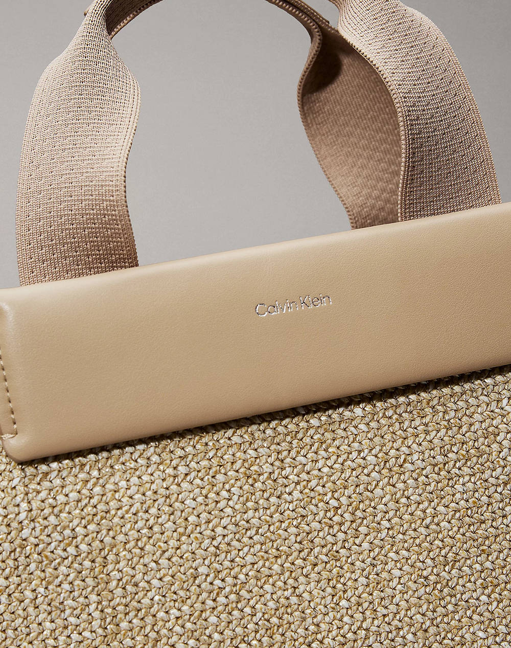 CALVIN KLEIN JEANS CK RAFFIA SMALL TOTE CROSSBODY (Dimensiuni: 22 x 38 x 16cm.)