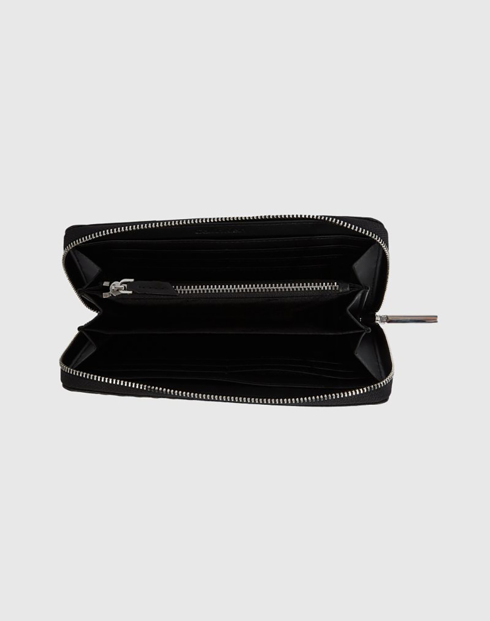 CALVIN KLEIN MINI QUILT LARGE ZIP AROUND (Dimensiuni:19 x 9 x 2cm.)