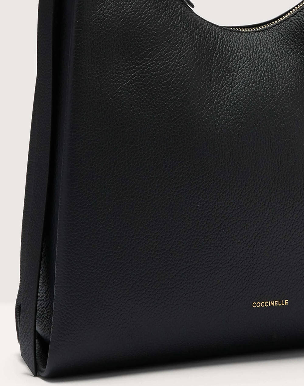COCCINELLE GEANTA (Dimensiuni: 34 x 23 x 11 cm.)