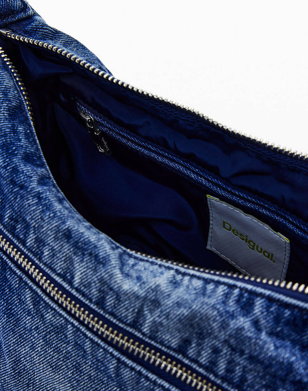 DESIGUAL D2 BAG_HALF LOGO GEANTA DE DAMA (Dimensiuni: 23 x 23 x 8.5cm.)