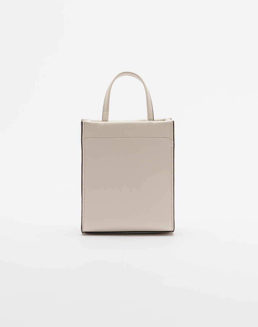 DKNY R44AZI34 CARTER CROSS BODY HANDBAG DKNY (Dimensiuni: 14 x 17 x 7.5cm.)