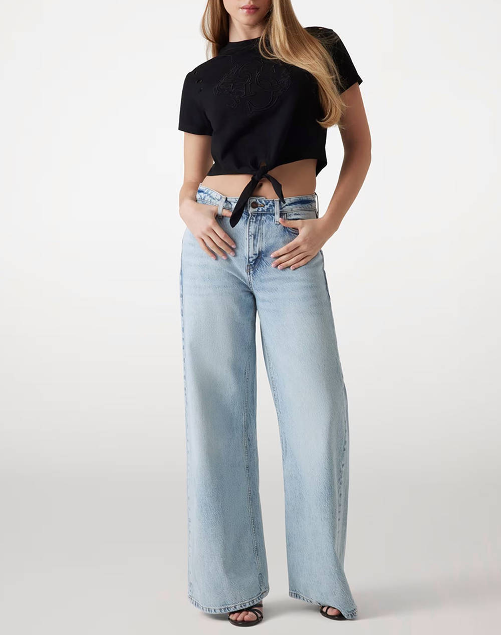 GUESS CN SS EYELET TONE ON TONE TEE BLUZA DE DAMA