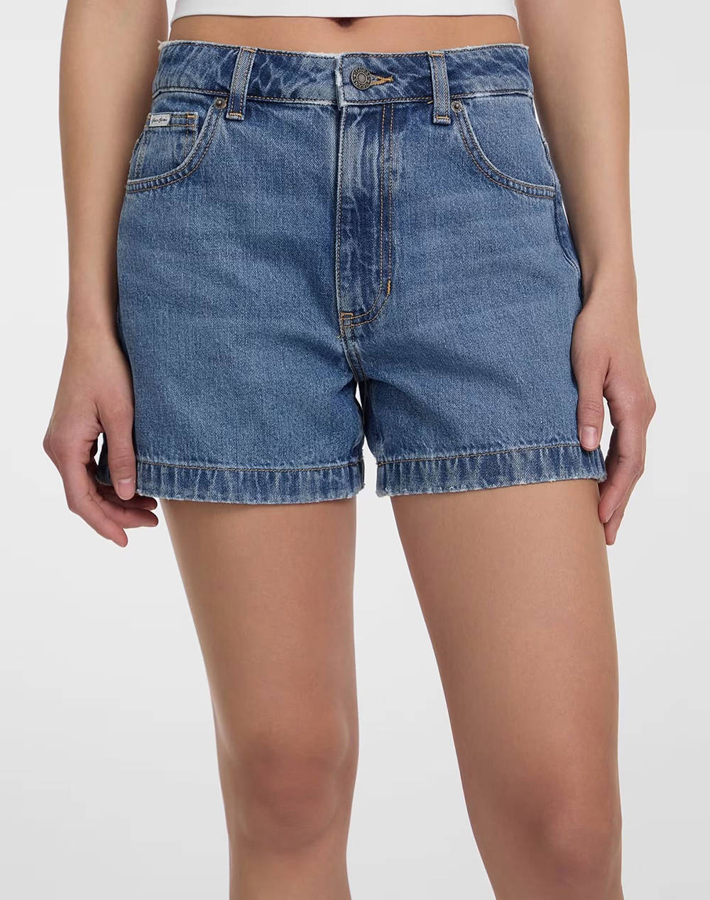 GUESS JEANS GJ HIGHWAIST MOM SHO - ECO LINEN STORM RG INDIGO SHORTS DE DAMA