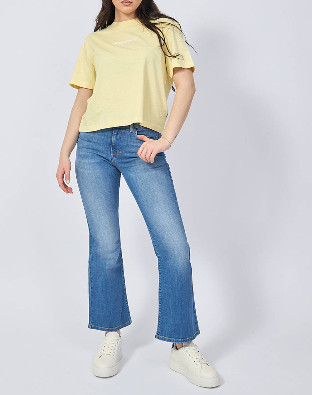 GUESS JEANS GJ SS CN BOXY EMBRO LOGO TEE BLUZA DE DAMA