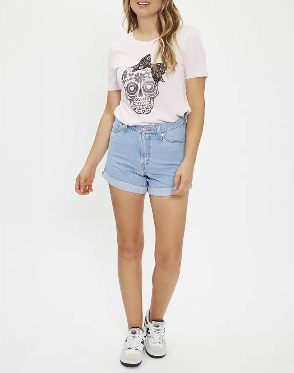 LEVIS ROLLED 80S MOM SHORTS