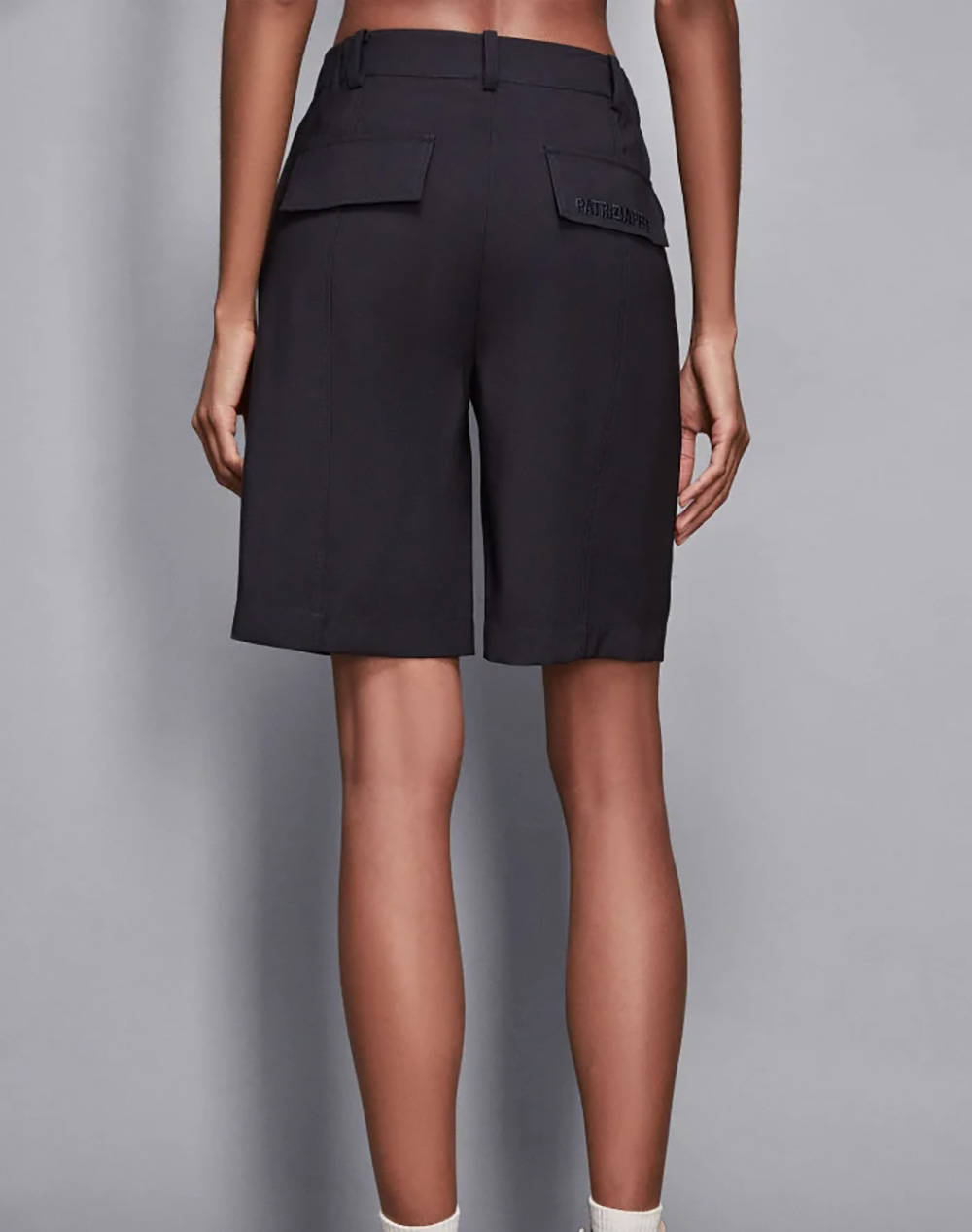 PATRIZIA PEPE PANTALONI/TROUSERS SHORTS DE DAMA
