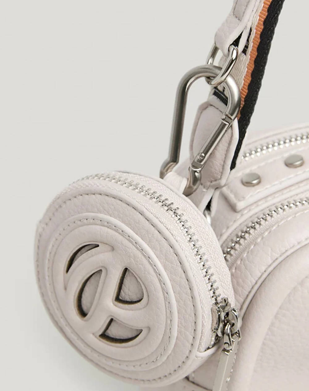 PEPE JEANS BASSY MAIN GEANTA DE DAMA (Dimensiuni: 22 x 8 x 17cm.)