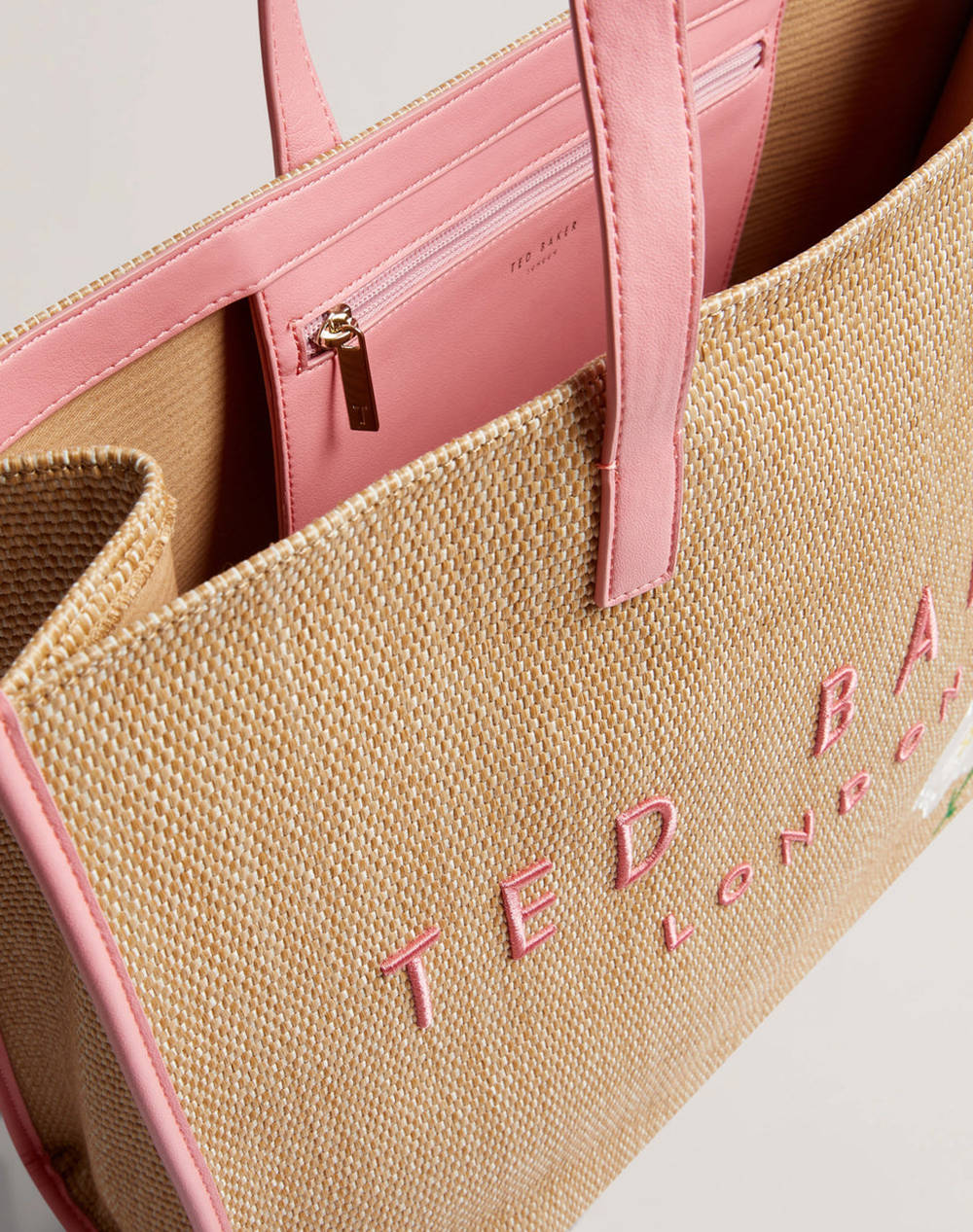 TED BAKER FLORAFF Floral Applique Extra Large Raffia Icon Bag (Dimensiuni: 36 x 45 x 14 cm.)