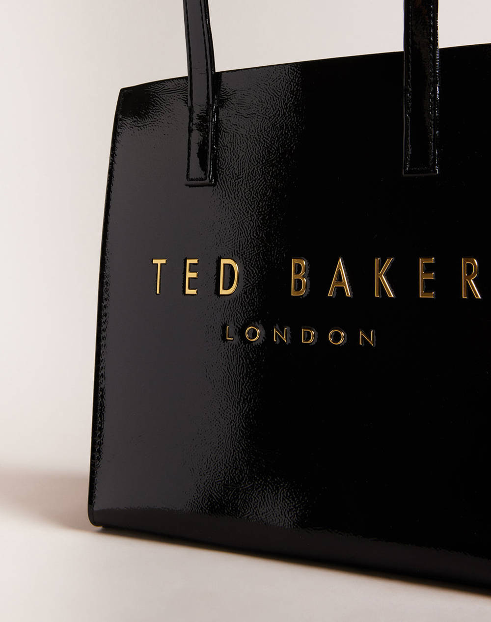TED BAKER CRINION Crinkle Small Icon Bag (Dimensiuni: 24.5 x 25 x 11cm.)