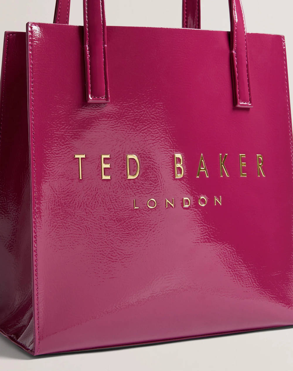 TED BAKER CRINION Crinkle Small Icon Bag (Dimensiuni: 24.5 x 25 x 11cm.)