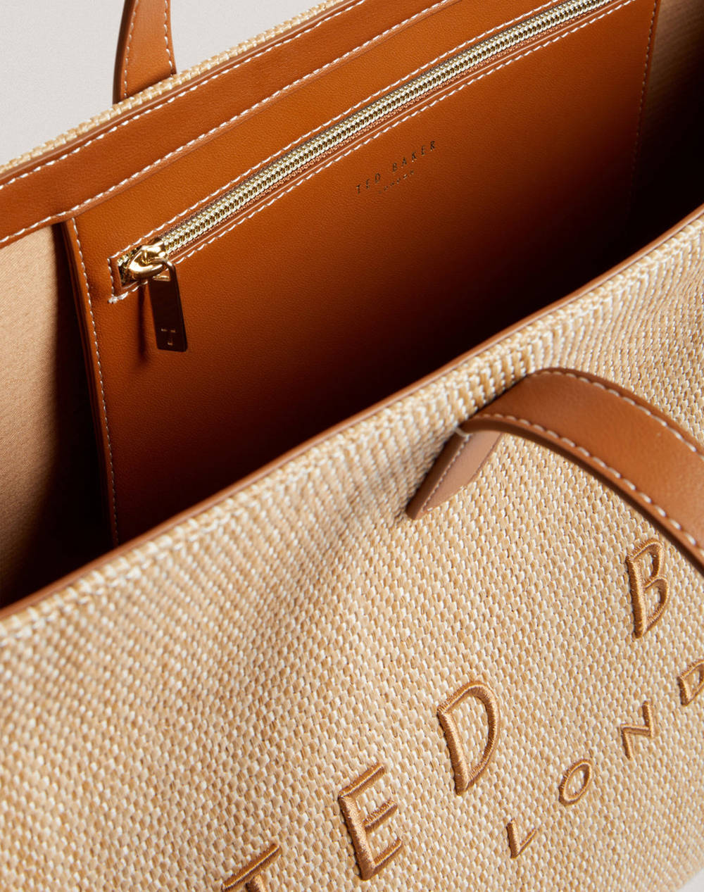 TED BAKER PALLMER Faux Raffia Large Icon Bag (Dimensiuni: 45 x 33 x 13cm.)
