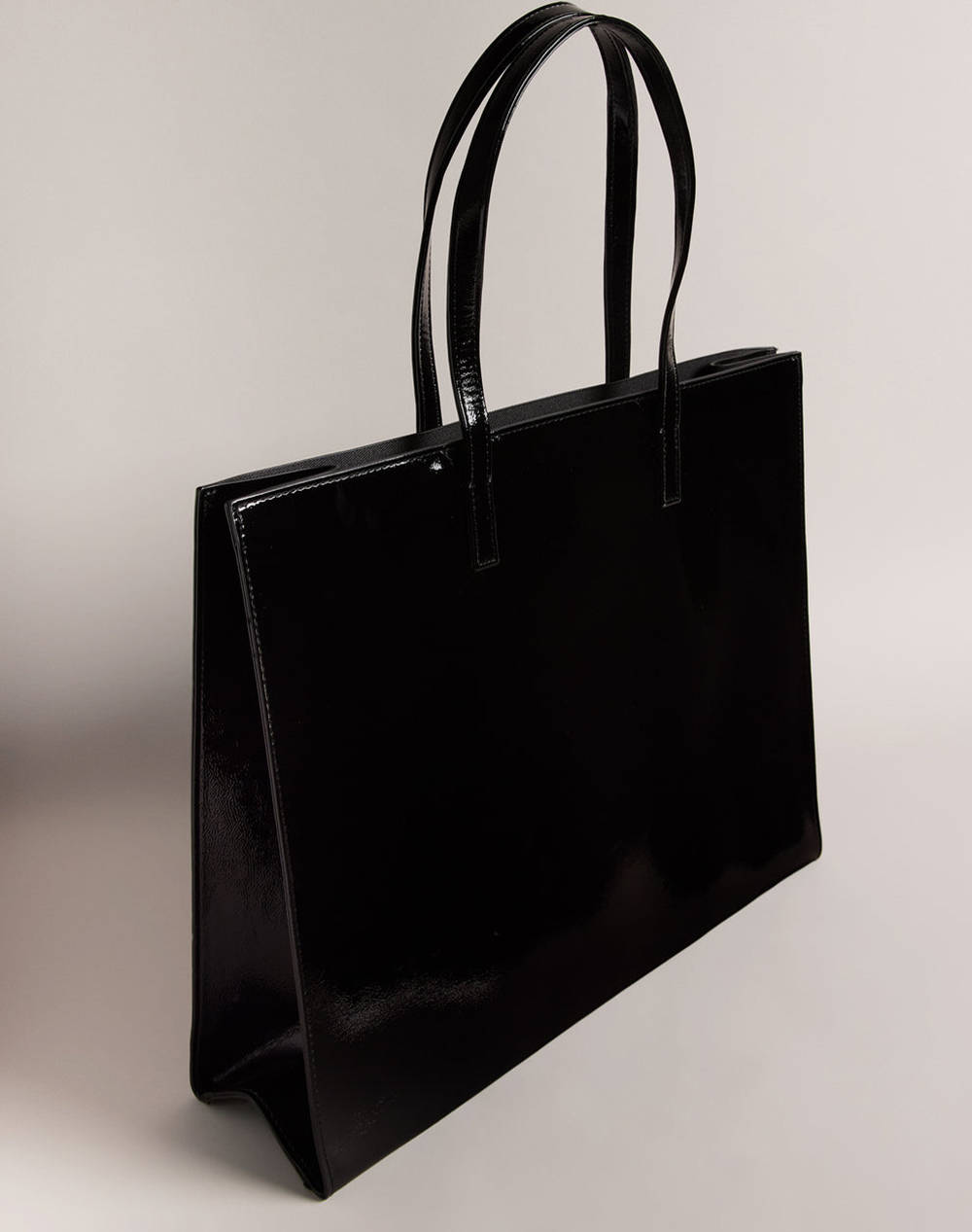 TED BAKER CRIKON Crinkle Extra Large Icon Bag (Dimensiuni: 45 x 35 x 14cm.)