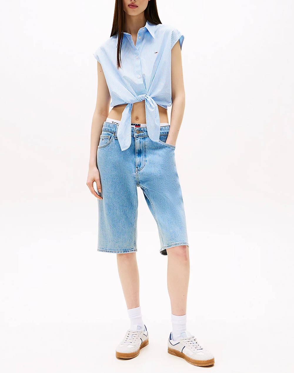 TOMMY JEANS TJW POPLIN FRONT KNOT SHIRT