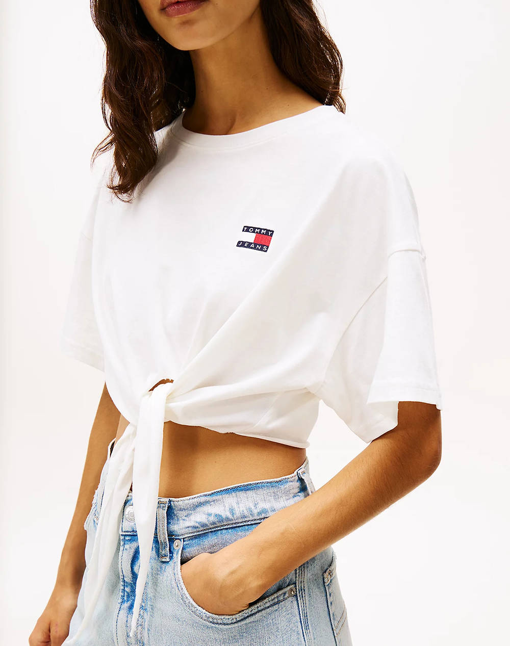TOMMY JEANS TJW REG WAIST TIE BADGE TEE EXT