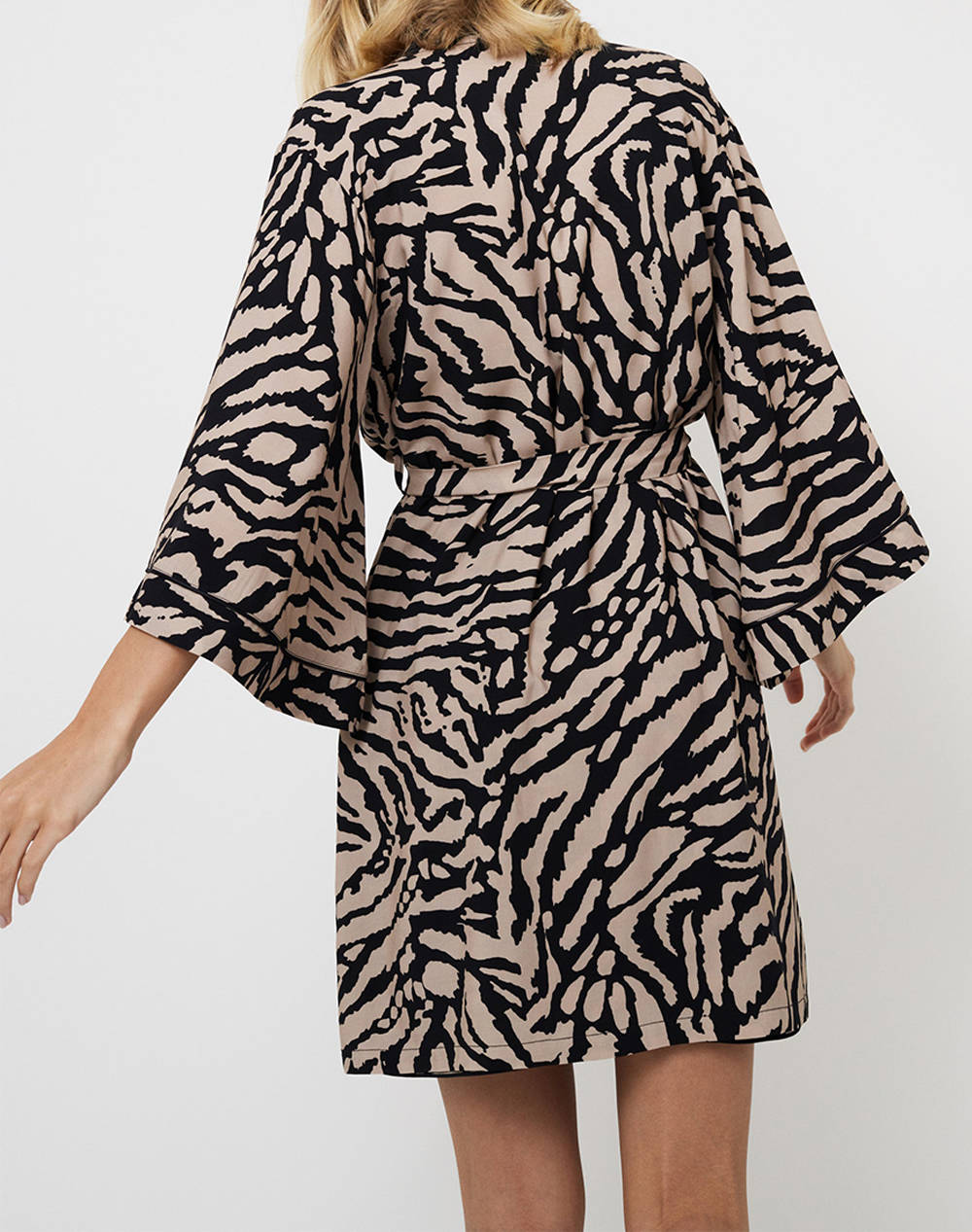 ARUELLE Sherry gown ss25