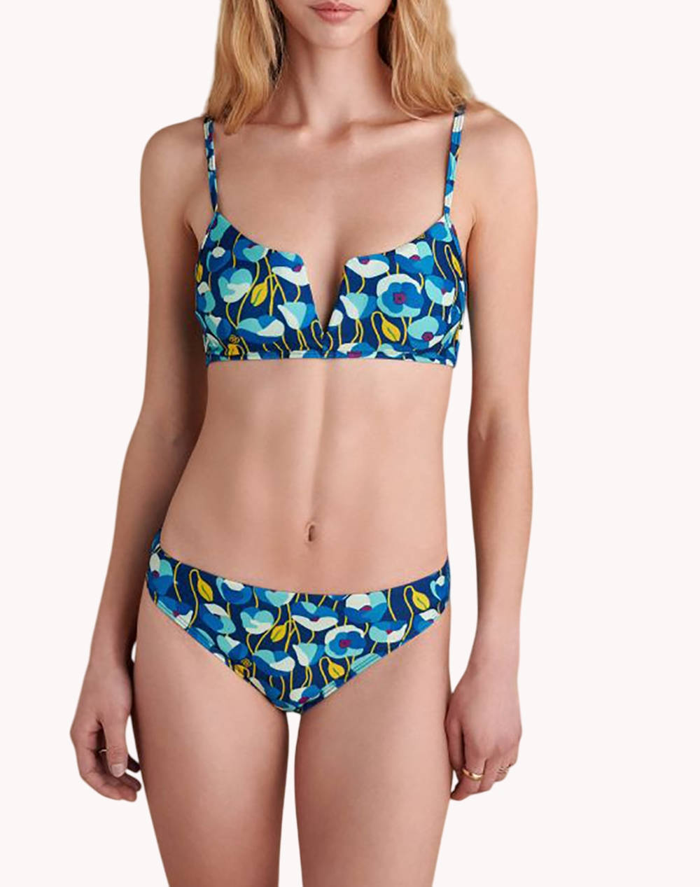 ATTRATTIVO BIKINI
