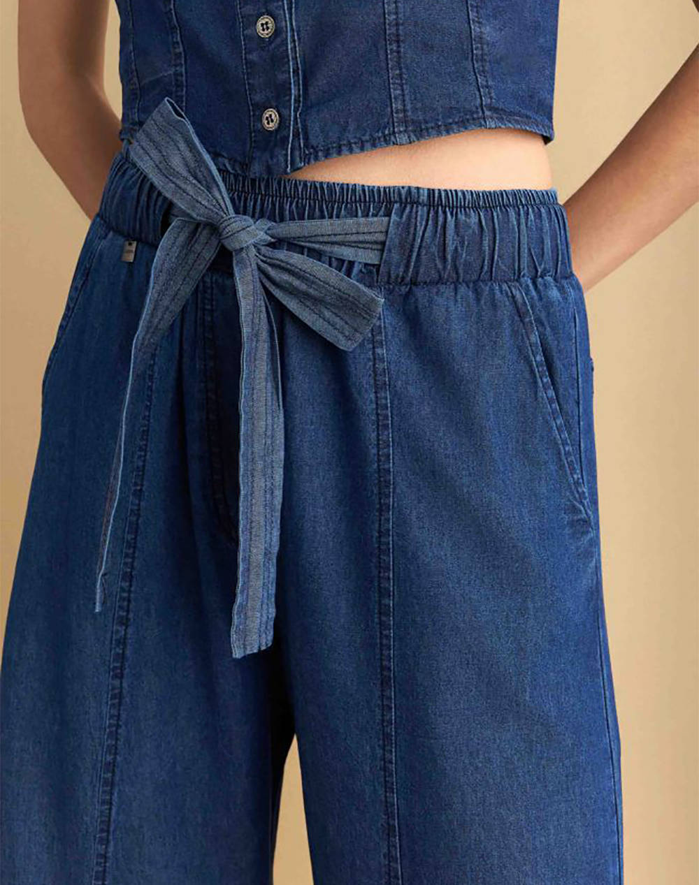 ATTRATTIVO PANTALONI