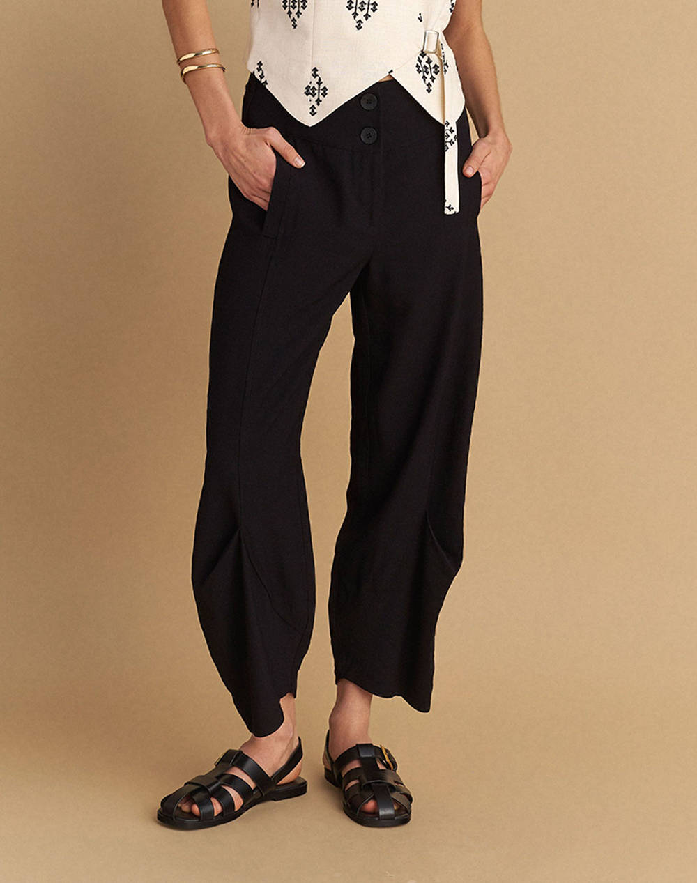 ATTRATTIVO PANTALONI