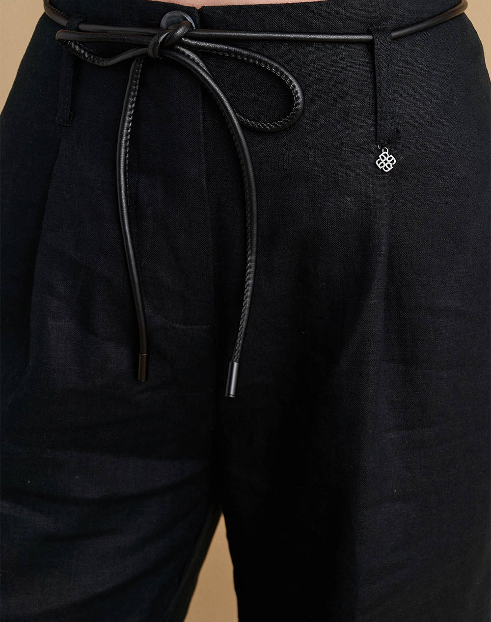 ATTRATTIVO PANTALONI