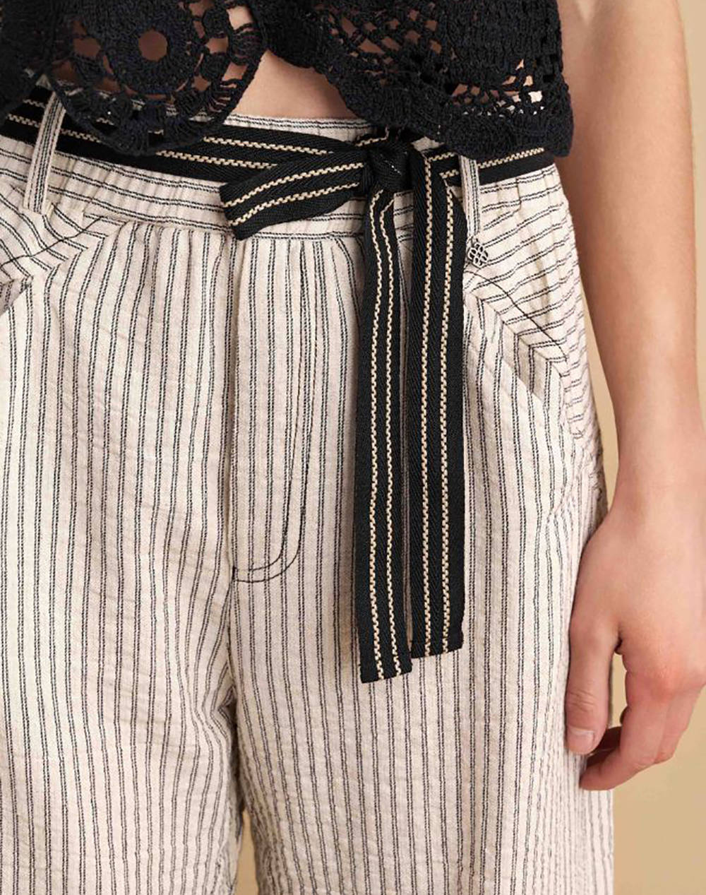 ATTRATTIVO PANTALONI