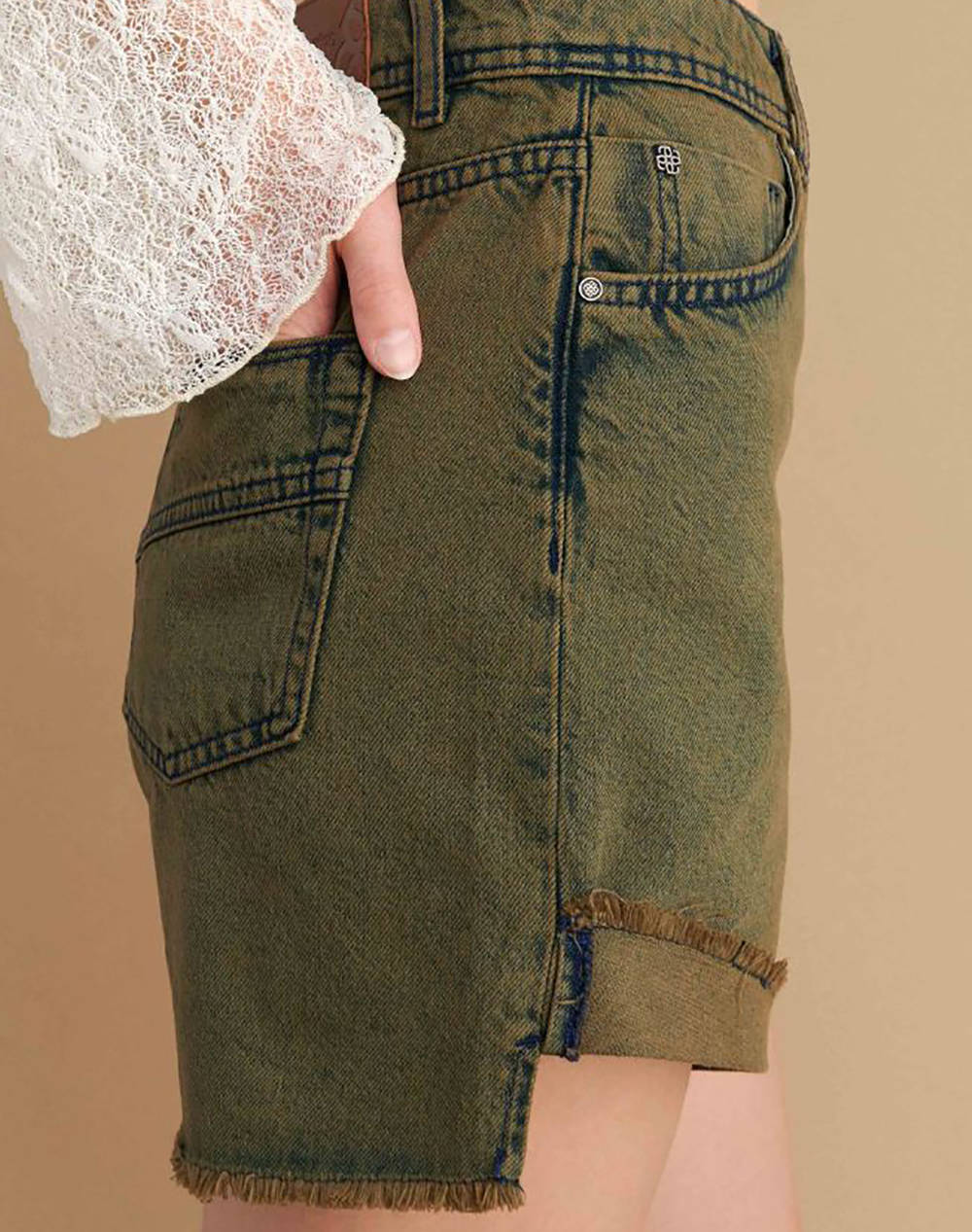 ATTRATTIVO SHORTS
