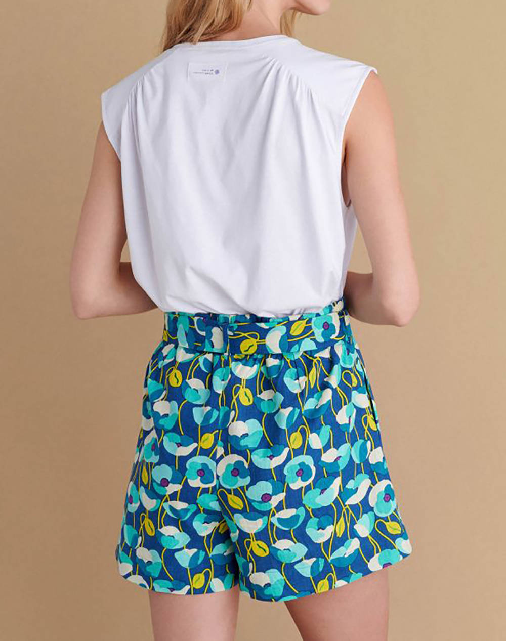 ATTRATTIVO SHORTS&CUREA