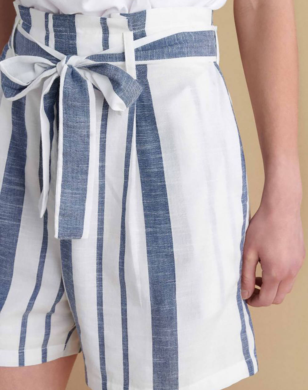 ATTRATTIVO SHORTS&CUREA