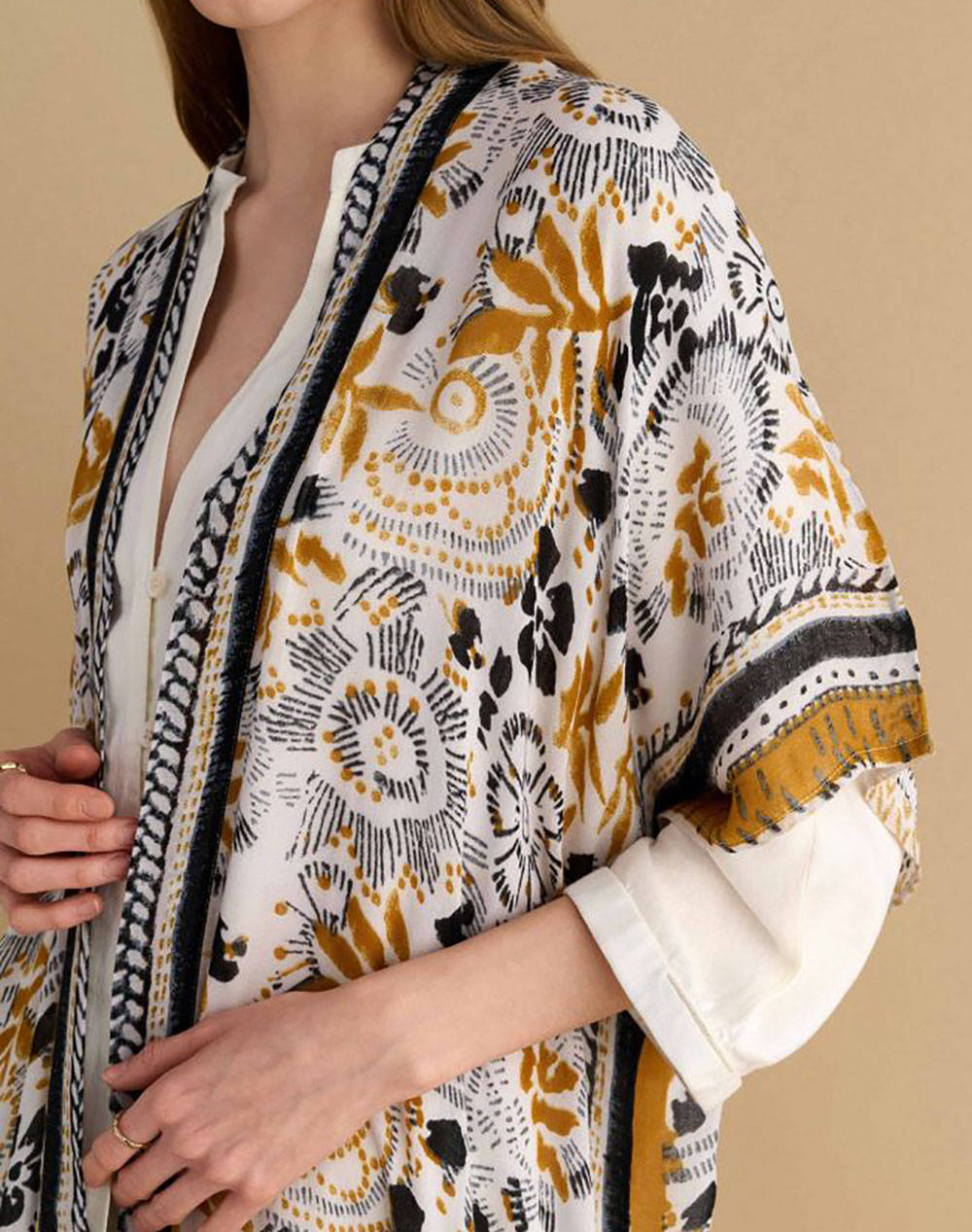 ATTRATTIVO KIMONO