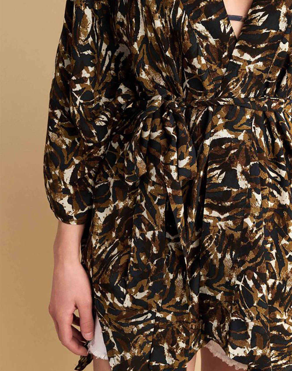 ATTRATTIVO KIMONO