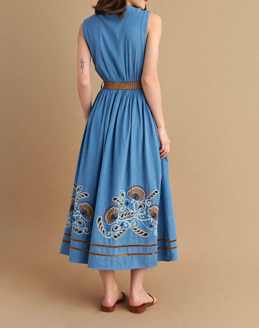 ATTRATTIVO ROCHIE
