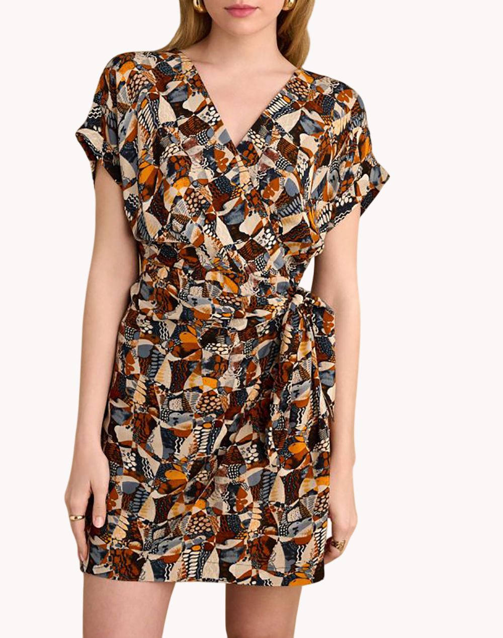 ATTRATTIVO ROCHIE
