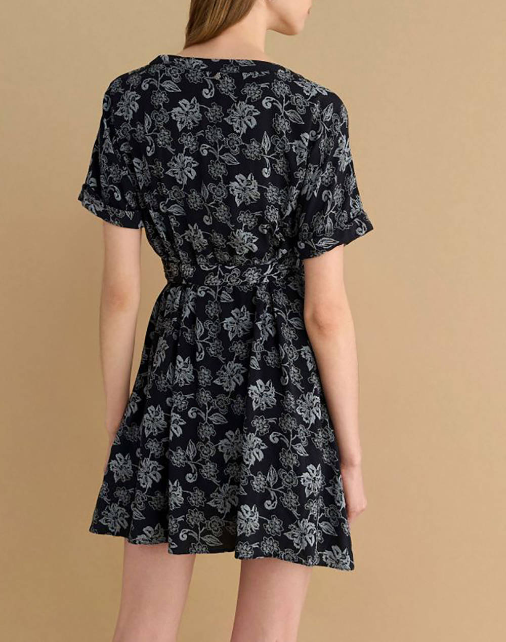 ATTRATTIVO ROCHIE