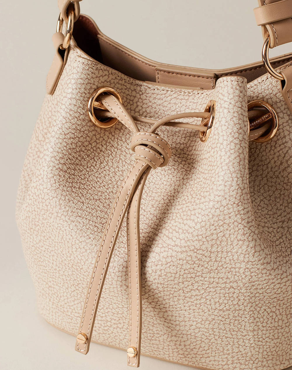 BORBONESE BUCKET BAG (Dimensiuni: 20 x 21 x 13 cm)
