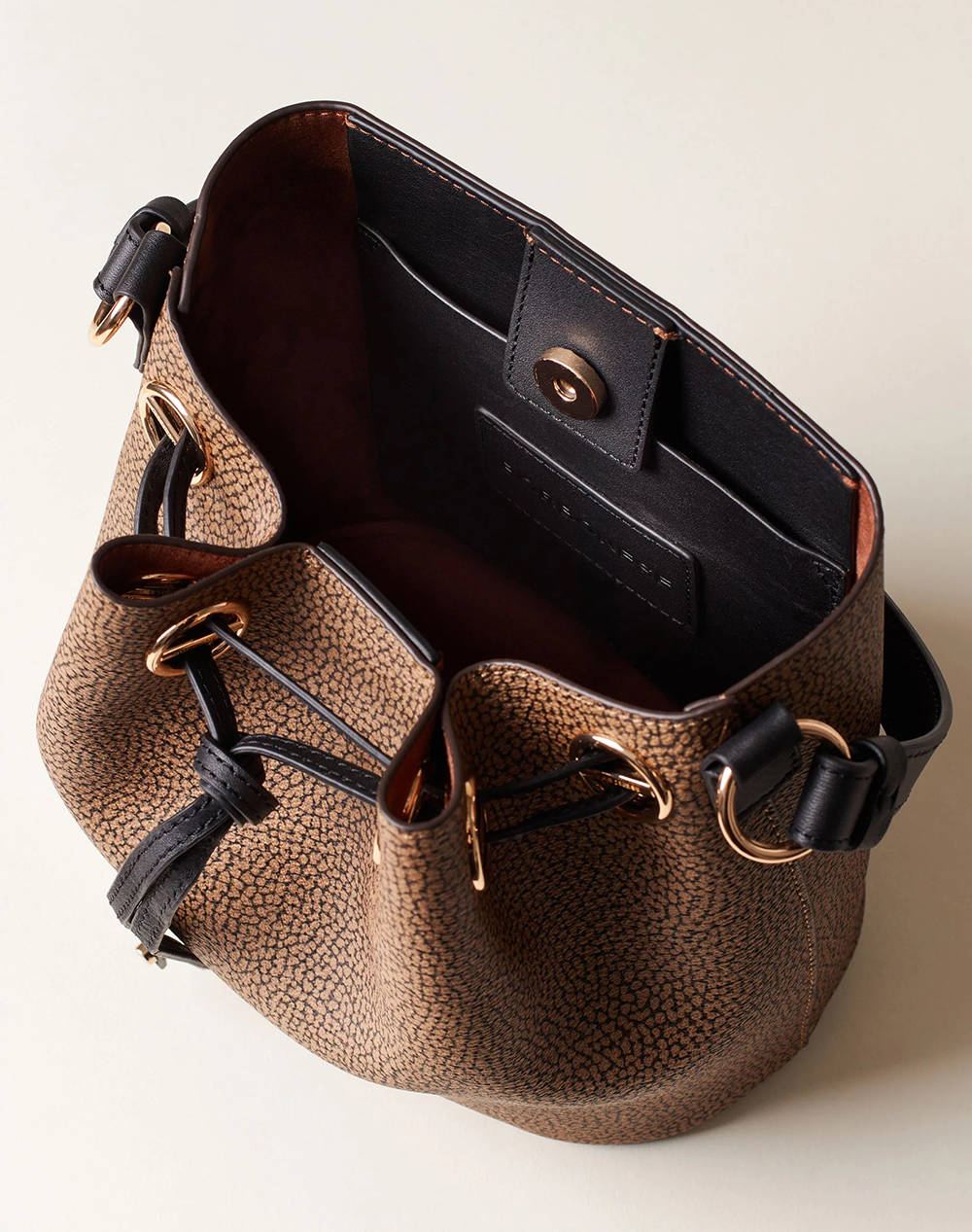 BORBONESE BUCKET BAG (Dimensiuni: 20 x 21 x 13 cm)