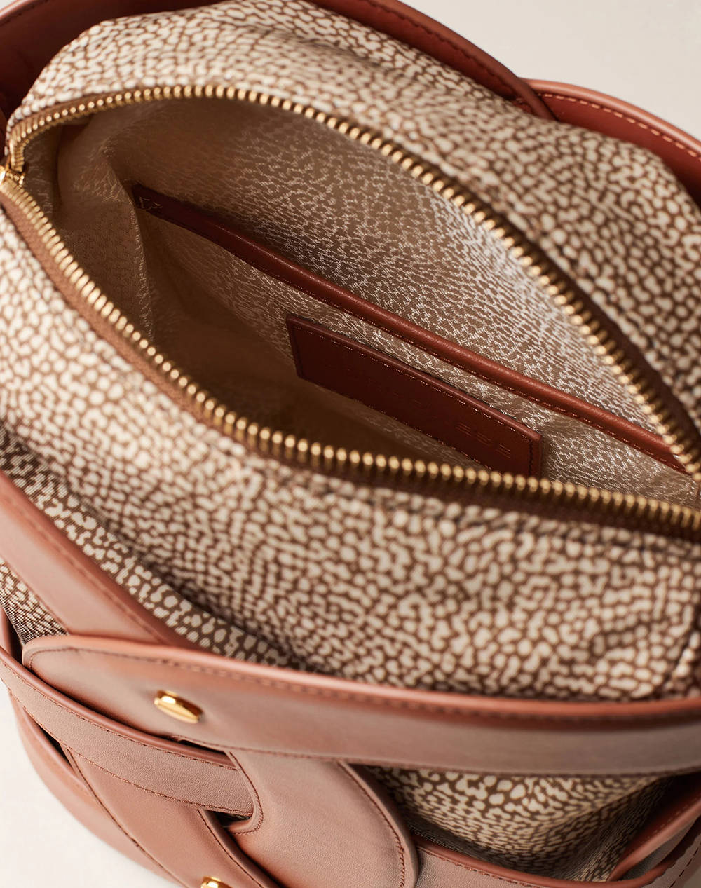 BORBONESE BUCKET BAG (Dimensiuni: 25,5 x 21 x 15 cm)
