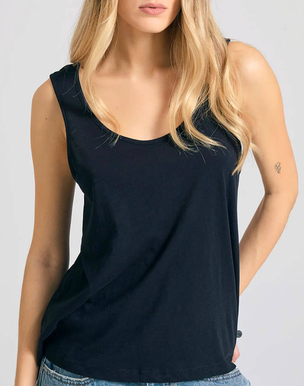 FUNKY BUDHA Bluza de dama Fara maneca Basic