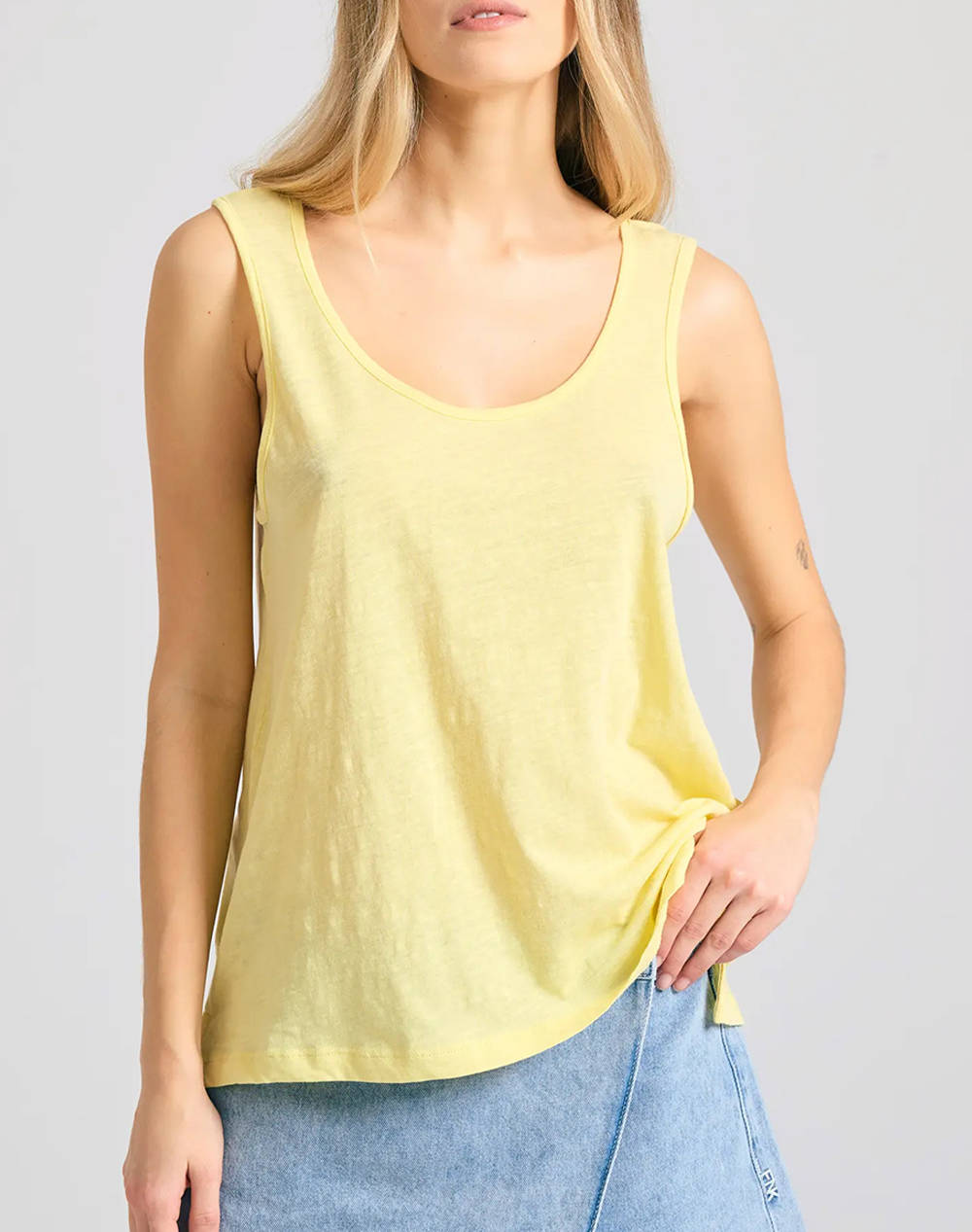 FUNKY BUDHA Bluza de dama Fara maneca Basic