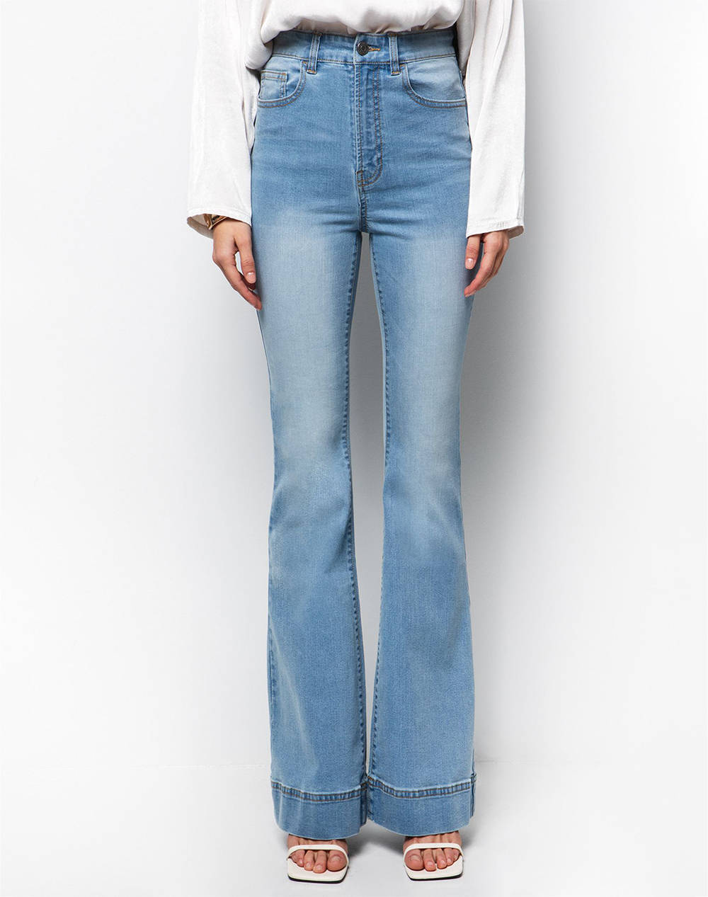 TOI&MOI JEANS