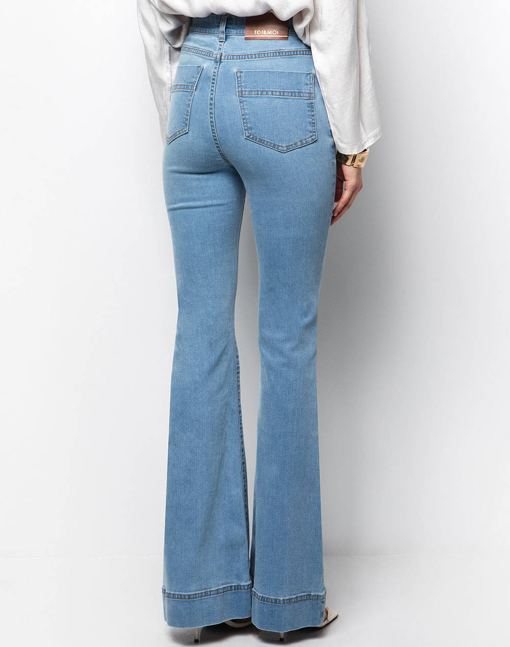 TOI&MOI JEANS