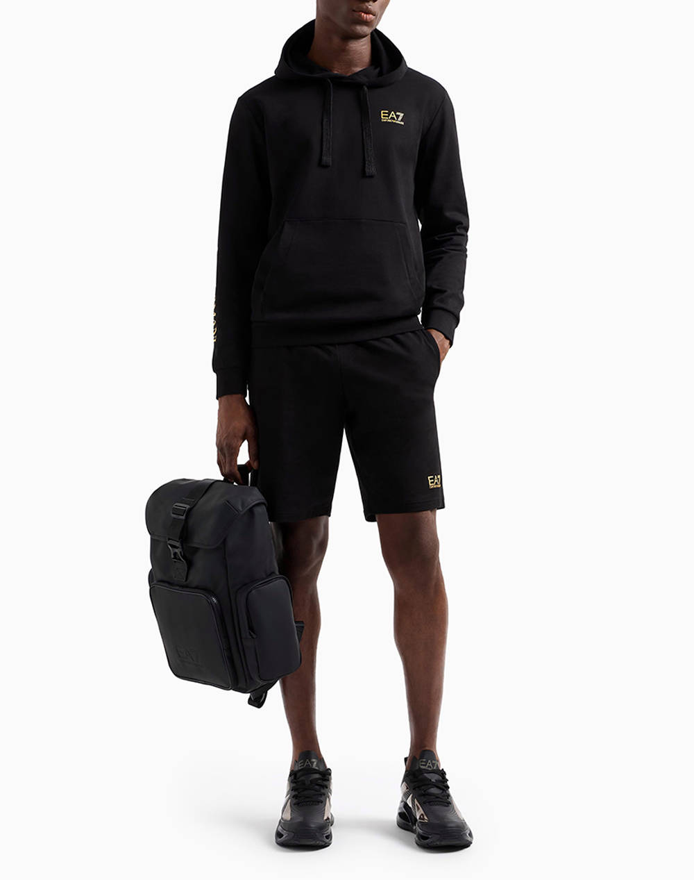 EA7 SHORTS