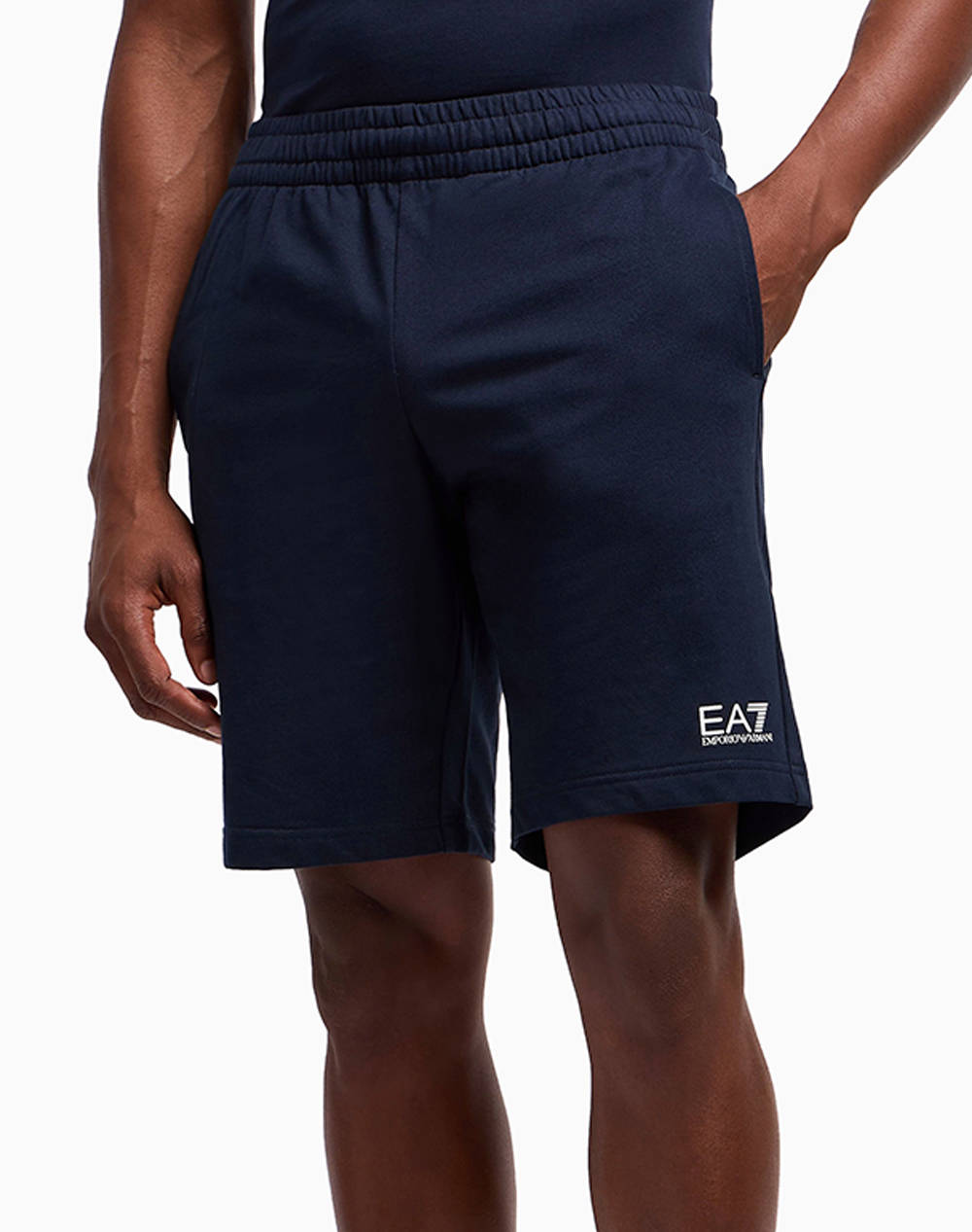 EA7 SHORTS